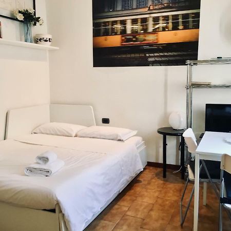 Cozy Central Studio - Porta Romana Apartment Milan Luaran gambar