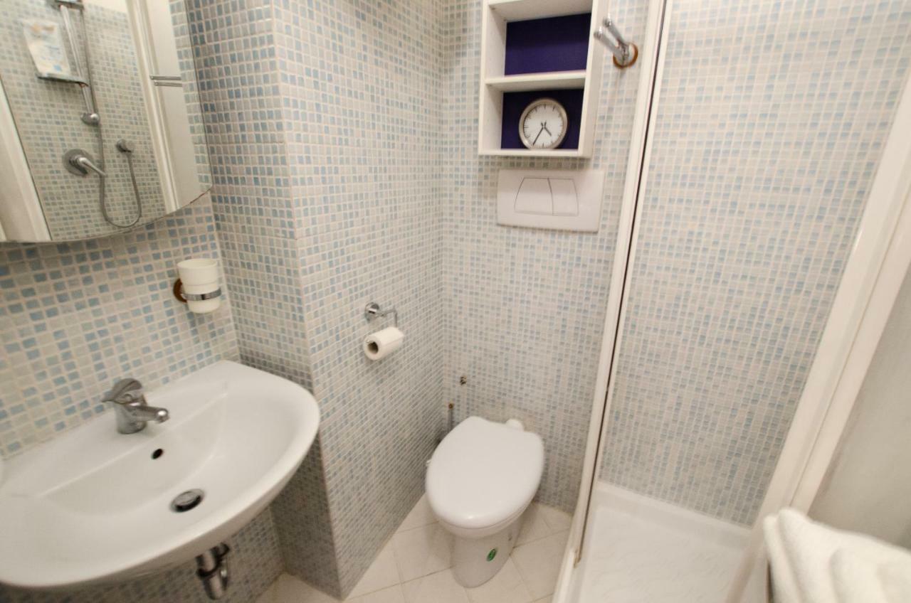 Cozy Central Studio - Porta Romana Apartment Milan Luaran gambar